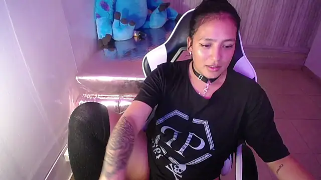 tamara_brown_t's cam snapshot