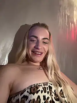 RuxyCatrina's cam snapshot