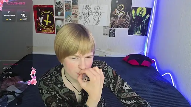 Cattie_w_'s cam snapshot