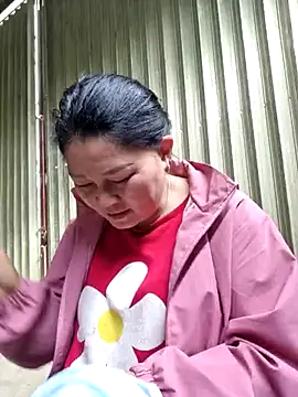 yoowwmr's cam snapshot