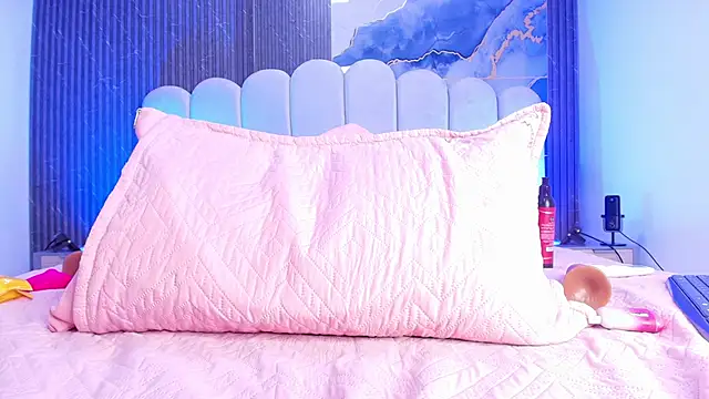 abbyrouss_'s cam snapshot