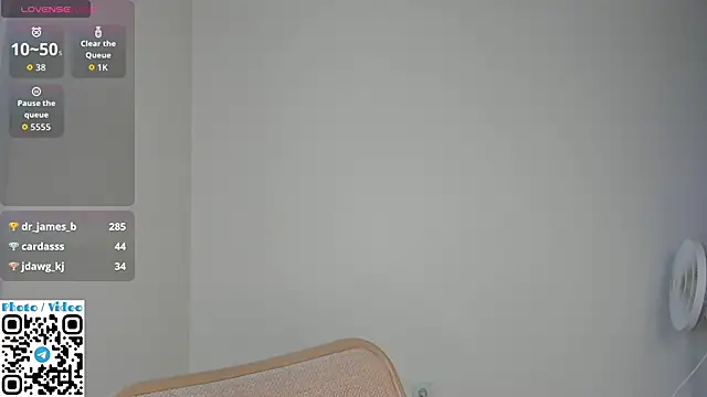 Helen_Spark's cam snapshot