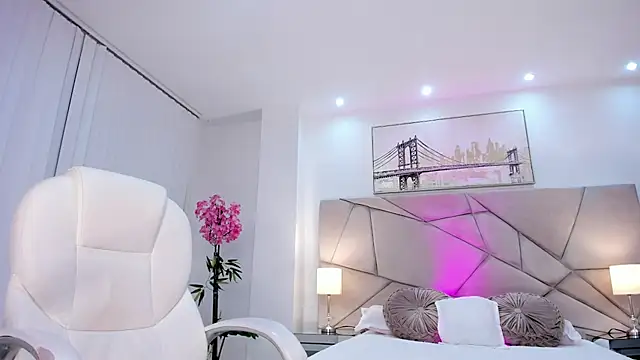 miavegas1's cam snapshot