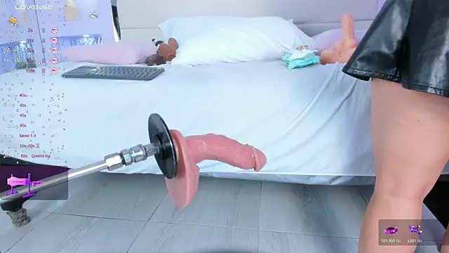 Isabella_Daniell's cam snapshot