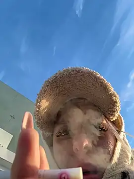 LikaCat's cam snapshot