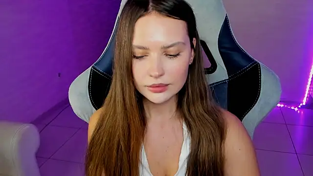 yourArya's cam snapshot