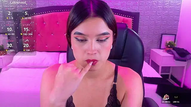 Natalie_loffreda's cam snapshot