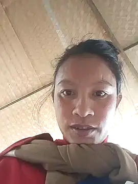 simi-lucy's cam snapshot