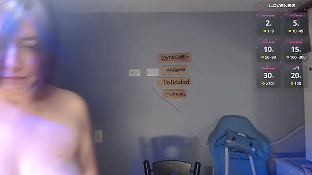 kara_ruizz's cam snapshot