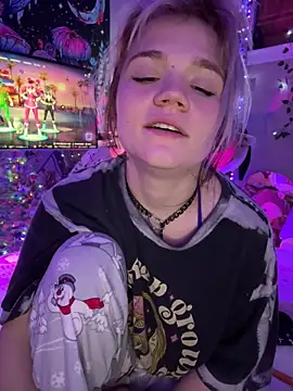 Cutiepiespanks's cam snapshot