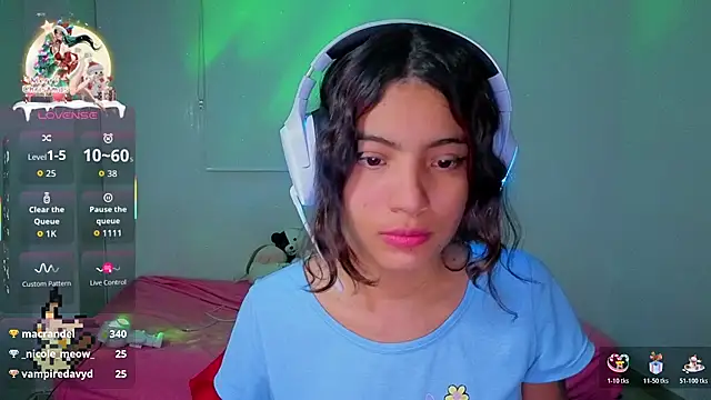 Lovelyamyy's cam snapshot