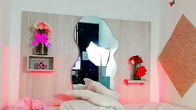 ZaraRousse's cam snapshot