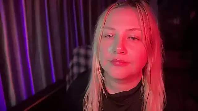 BikiHellena's web cam