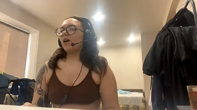 KerriMcbreen's cam snapshot