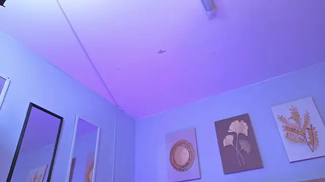 sarah_cruzz_'s cam snapshot