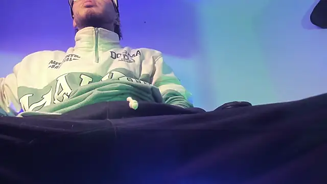 s_sven03's cam snapshot