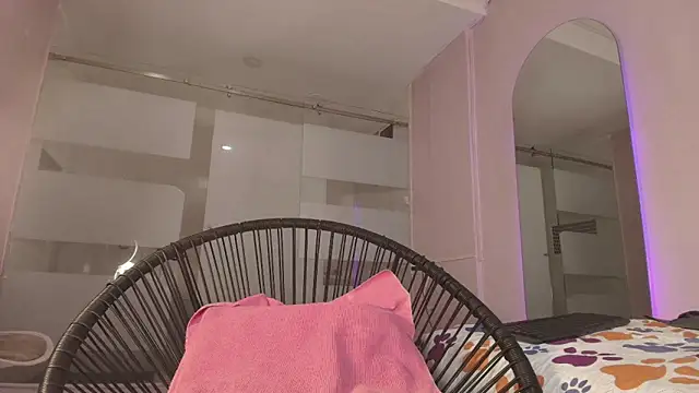 biancaa_18's cam snapshot