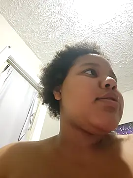 chocolate_bella's cam snapshot