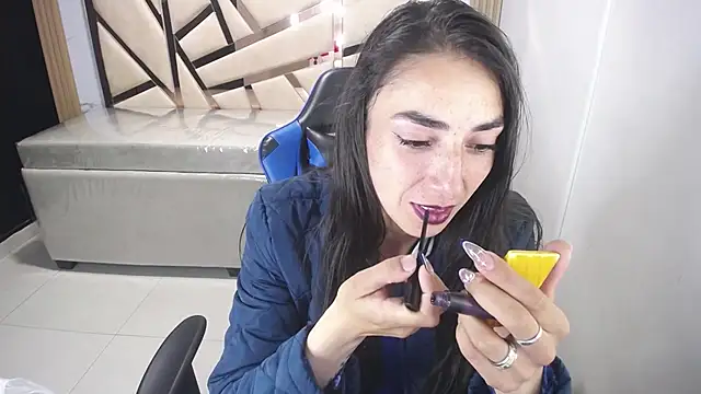 Maily_a_'s cam snapshot