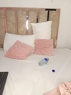 Isa_londonn21's cam snapshot