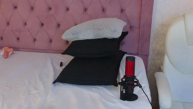 viiolet_whitee's cam snapshot