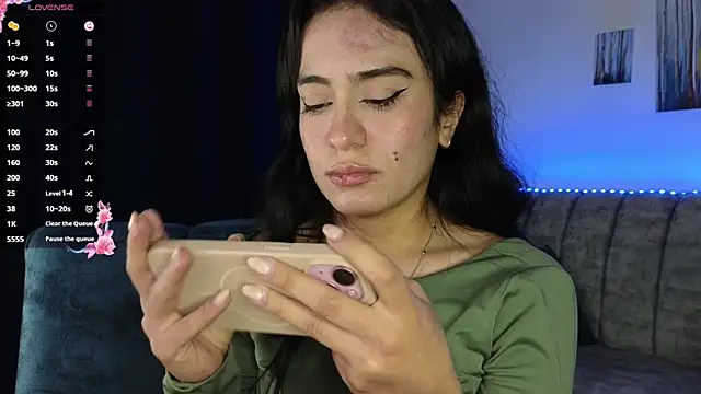 ZaraDames_'s cam snapshot