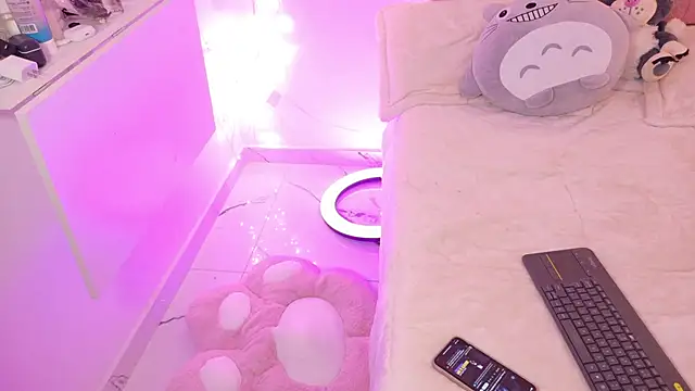 p3ach1's cam snapshot