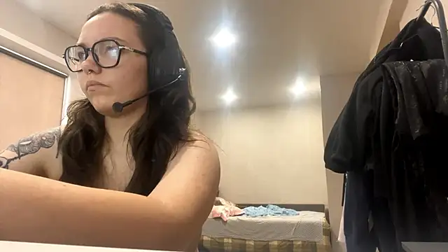 KerriMcbreen's cam snapshot