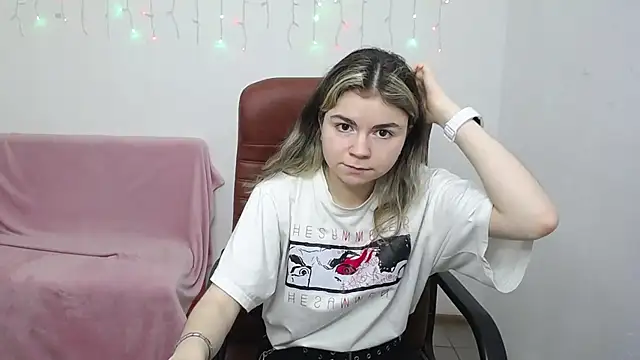 TinaRedly's cam snapshot