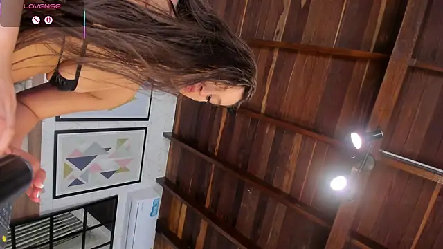 MiaKay1's cam snapshot