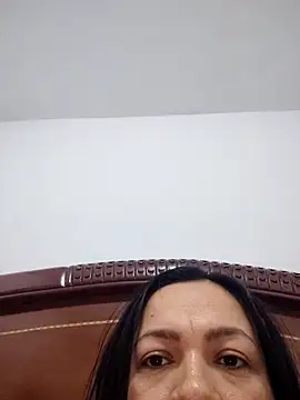 LindaSalo33's cam snapshot