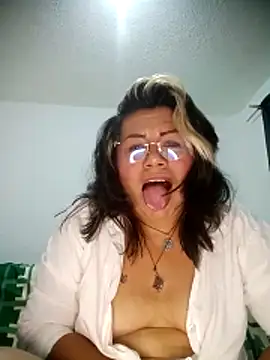 angi_daw's cam snapshot