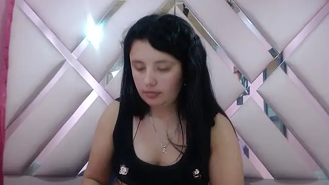 nathaly_low1's cam snapshot