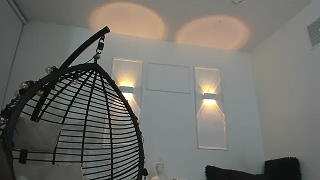 Lizzie_Williams_'s cam snapshot