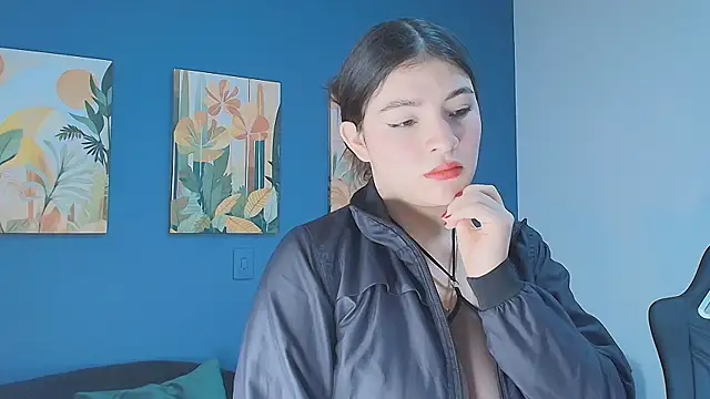 Zamira_Taylor's cam snapshot