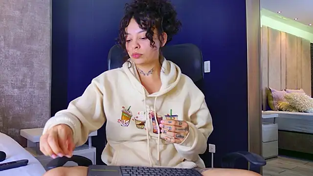 KatherineGomez's cam snapshot