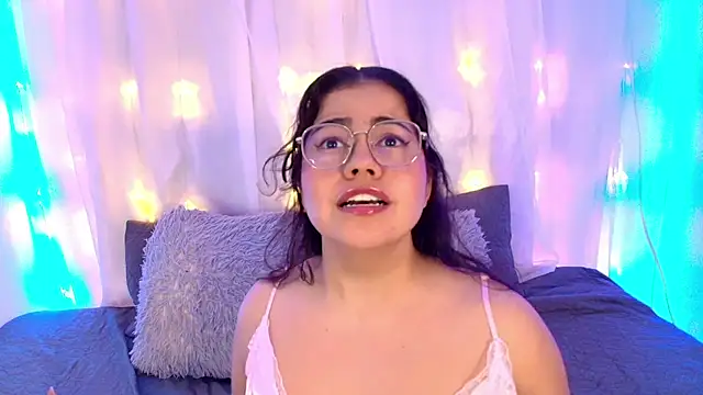 LilyRousee's cam snapshot