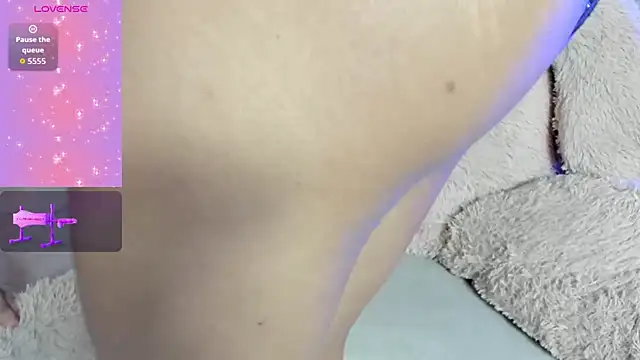 AshleyHill2's cam snapshot