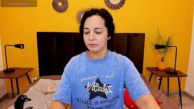 Linda_Insatiable's cam snapshot