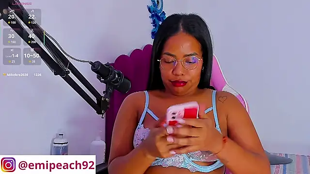 samanthaabloom's cam snapshot