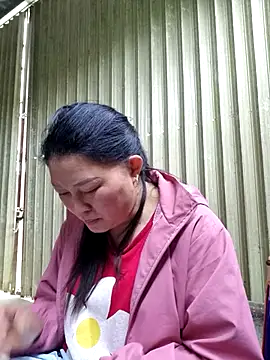 yoowwmr's cam snapshot