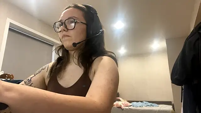 KerriMcbreen's cam snapshot