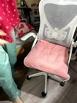 Mina048's cam snapshot