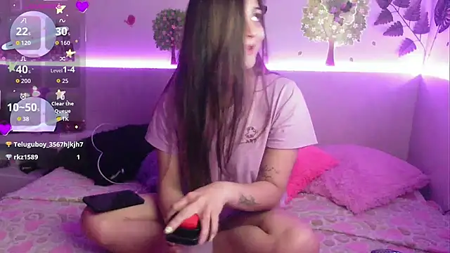 emily_cooper_t's cam snapshot