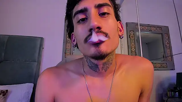 Mr_Strike's cam snapshot