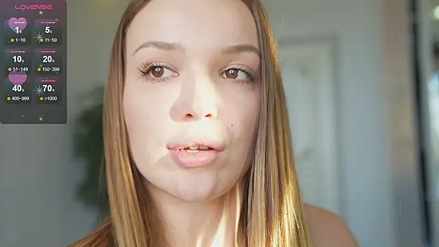 PeachyLina's cam snapshot