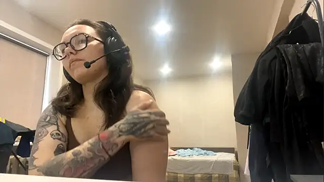 KerriMcbreen's cam snapshot