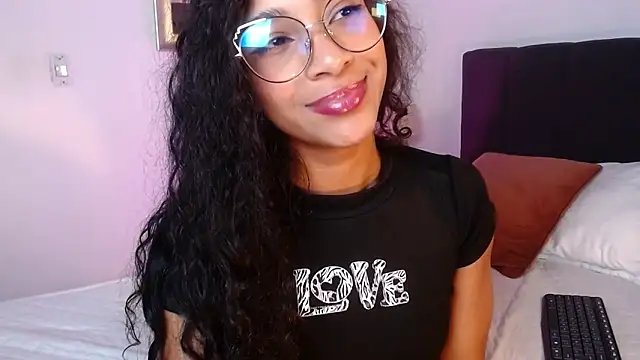 SashaBowei's cam snapshot