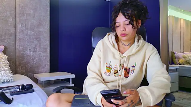 KatherineGomez's cam snapshot