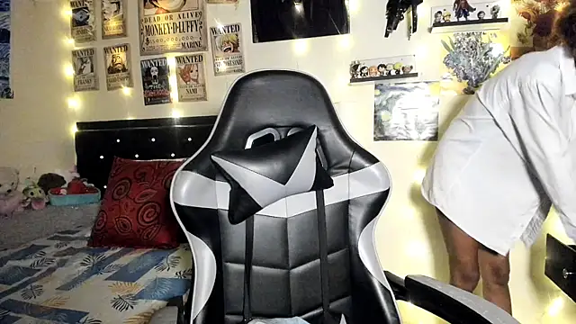 Cristal_Jonas@xh's cam snapshot